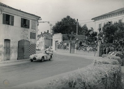 t-de-filippis-osca-mille-miglia_360_f2356c2d4e838f5cd1798e5633088342.jpg