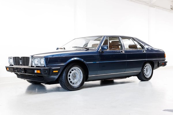 Maserati-Quattroporte-Blauw-3-20599-scaled (2).jpg