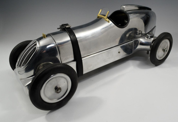 Maserati-Race-Car-Miniature-Tether-Car-Gas-Powered-Sculpture-433307-1801049.jpg