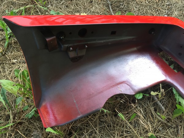 B80D88A6-0658-4023-AA99-A00505E85FE8.jpeg (3.11 Mio) Consulté 1044 fois Et sur le côté c est comme ca