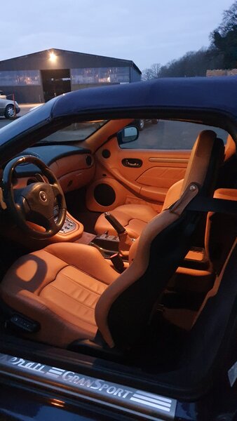 20211210 - Maserati Gransport Spyder - interior.jpg