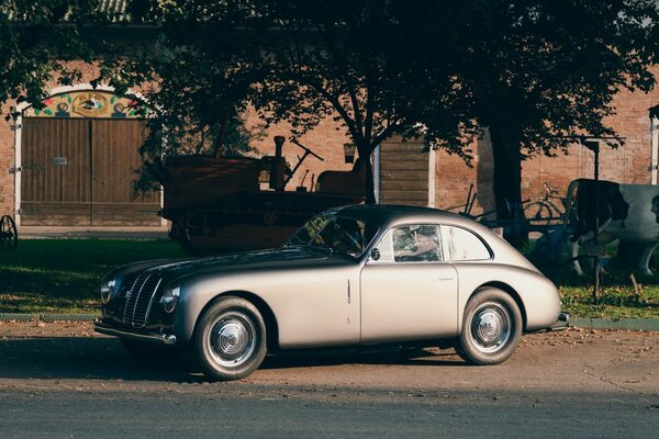 maserati-a6-1500-1947-gris-avg-mk-bd.jpg