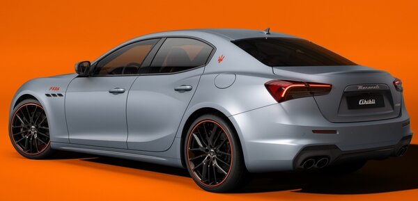 Small-20144-MaseratiGhibli-FTributoSpecialEdition (2).jpg