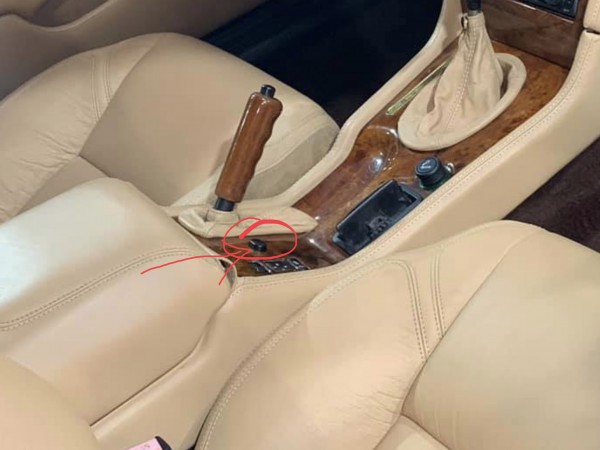 3FAC57F4-E6EF-442F-A15F-A5FFDA5CE7F1.jpeg (1.48 Mio) Consulté 3412 fois C est celui la