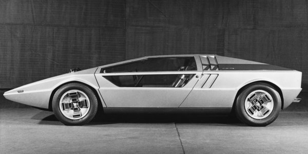 02_Maserati_Boomerang.jpg