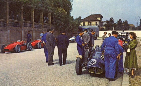 250F Nr28 Team BRM SpainGP54.png