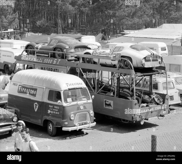 27_ maserati-team-transporter-in-paddock-at-1962-le-mans-race-2PG2REJ.jpg