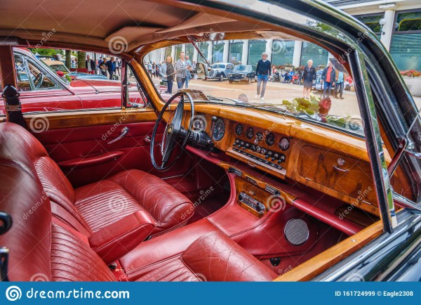 baden-germany-july-red-leather-wooden-interior-jaguar-mark-g-sedan-limousine-oldtimer-meeting-kurpark-161724999.jpg