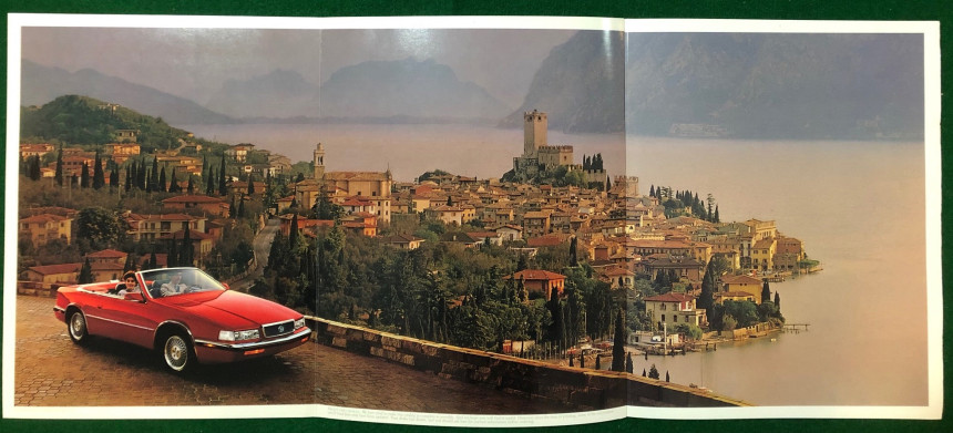 sx167_chrysler_tc_by_maserati_brochure-b_2048x2048.jpg