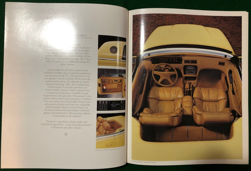 sx167_chrysler_tc_by_maserati_brochure-h_2048x2048.jpg