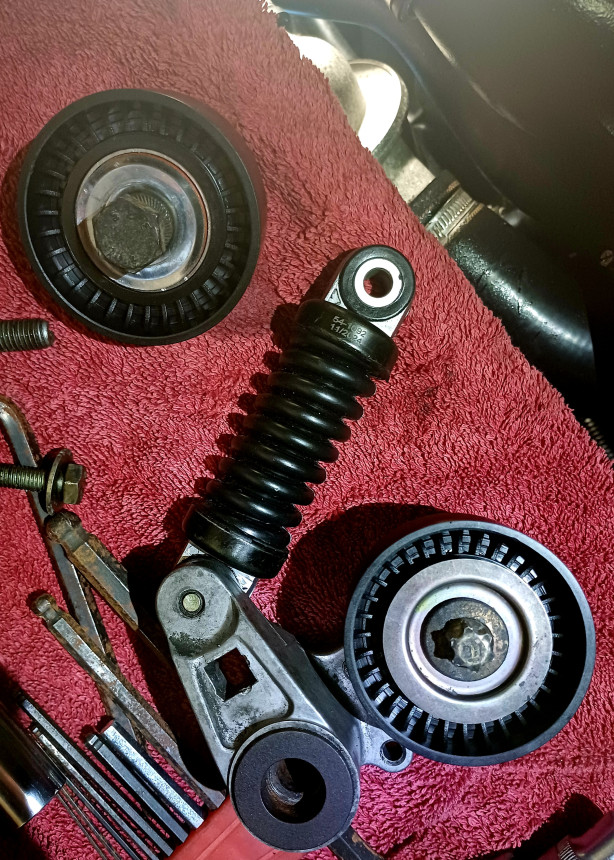 tendeur galet courroie.jpg