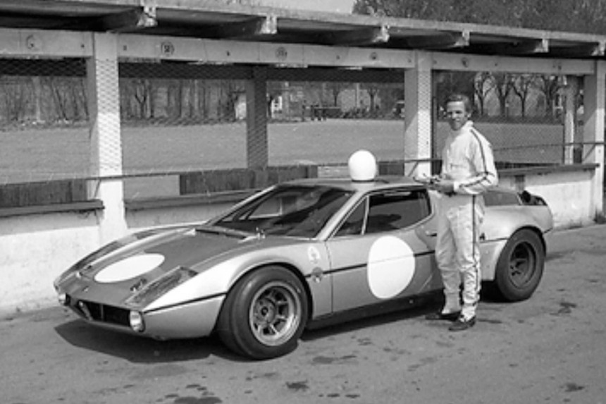 Aerautodromo di Modena 1973- il giornalista belga ex pilota Paul Frere.jpg